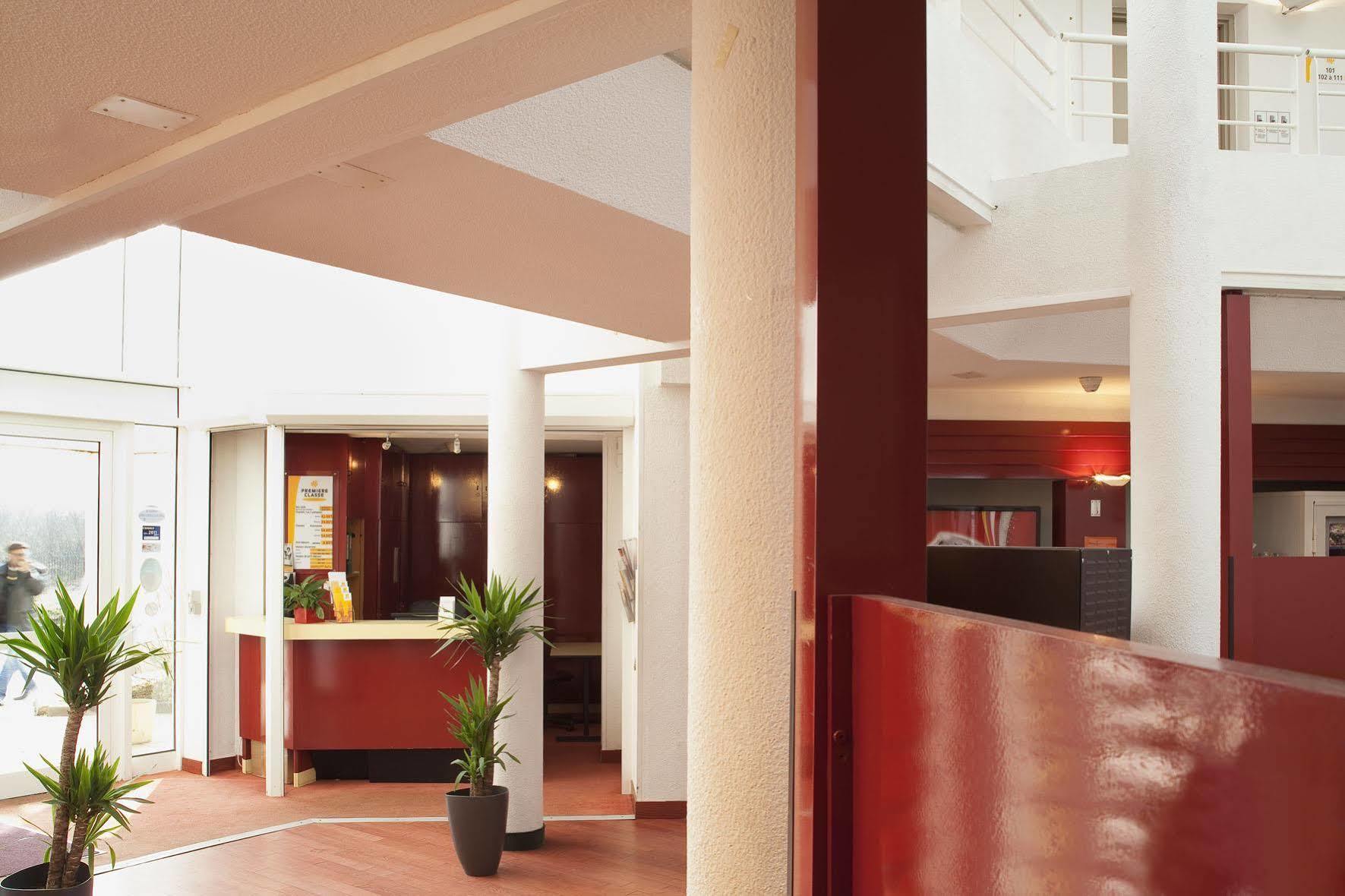 โรงแรมเอฟ 1 โมร์ปาส โมเรอปา ภายนอก รูปภาพ